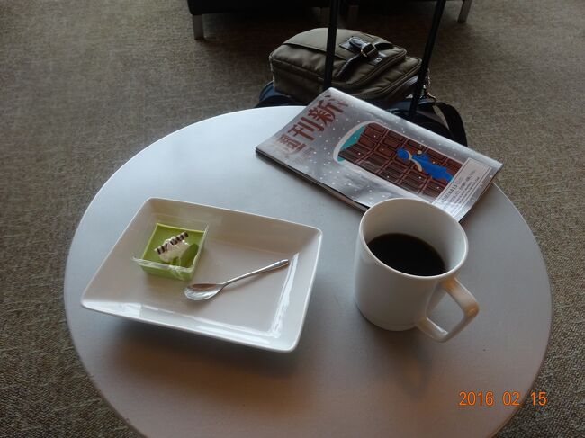 ここでは、コーヒーと抹茶ムースをいただきました