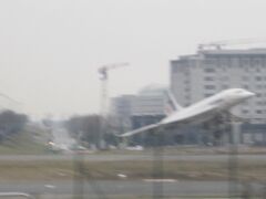 シャルルドゴール空港 (CDG)