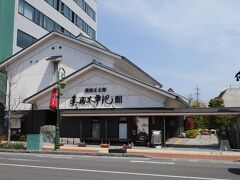 池波正太郎さんの資料館がありました。前に行ったので、今回はパス。『真田太平記』は真田ファン必読の書です。上田や別所温泉に行きたくなる小説です。