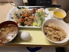 「東横イン米沢」でバイキングの朝食を、部屋に持ち帰っていただきます。
