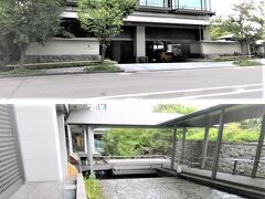 ◆リッツ京都◆
地下鉄東西線市役所前駅から、京都ホテルオークラ（かつての京都ホテル）の前を通り・・リッツが遠い。川沿いのはず・・二条通りを歩いたら、建物が少し奥まっていて低層だから、見つけにくい。フジタの時はどうだったかな？
京都で四条三条は歩くけど、北の二条ってご無沙汰しているから新鮮な景色。

暗い駐車場から入りました。マセラッティやポルシェなど1000万越え車達。
駐車場で名のると迎えに来てくれて、中水の流れる外通路を歩いて建物内へ。
二条通りから見たリッツの建物です。
※エントランスはミツイの方が立派。
