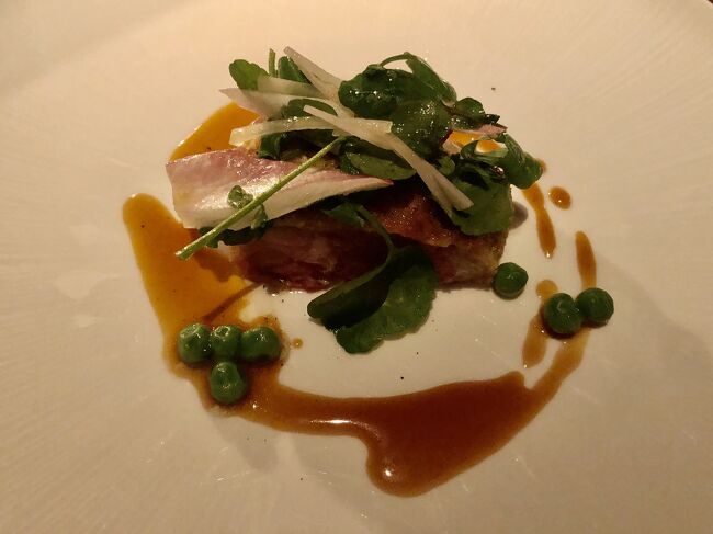 国産豚のコトレット<br />バルサミコ酢と蜂蜜のソースがよかったです。<br />これだけは唯一不満。ちょっとお肉が硬かったかな。