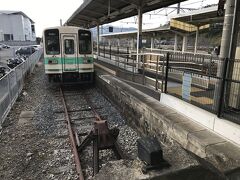 御坊駅、紀州鉄道ホームの車両留め。



