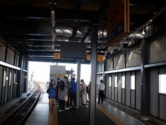 　勝山駅から電車に乗り、福井口駅で三国芦原線に乗り換えます。以前は地上駅だったのですが、2018年に高架駅としてリニューアルされました。