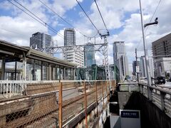 　　中津駅　(知ってはいるけど、利用した事はないな)

　　※中津だと地下鉄御堂筋線の方が使い勝手が良い