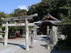 道後温泉での散策後は、五十番目の札所、繁多寺にて。
