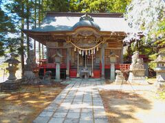 蔵王刈田嶺（かったみね）神社里宮です。
奥宮は刈田岳の頂上付近にあります。