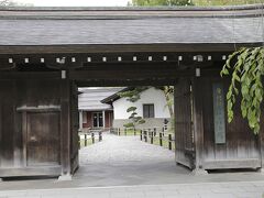 一つ目の武家屋敷。
しかし、ここは武家屋敷ではなく「樺細工伝承館」という展示館でした。

https://www.city.semboku.akita.jp/sightseeing/densyo/index.html