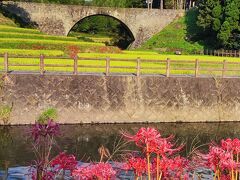 帰りは同じ道を通りたくなかったので、五ヶ瀬から山都町へ抜けました。
途中の通潤橋に寄り道です。

放水は終わっていたので、ほど人はいませんでした。