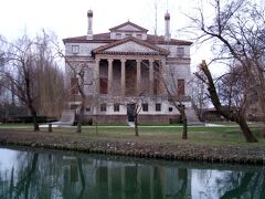 ヴィッラ・フォスカリ
ヴェネツィアの近く、ミラにある貴族の別荘