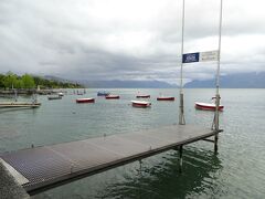 そしてそのウーシー城の背後にあるのがスイスとフランスにまたがる、中央ヨーロッパで2番目に大きい三日月型の湖・レマン湖。英語ではLake Lemanではなく、Lake Geneva(ジュネーヴ湖)と言う。