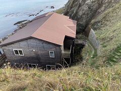 岬には民宿もありました。