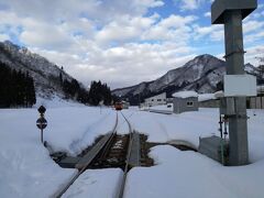 只見駅