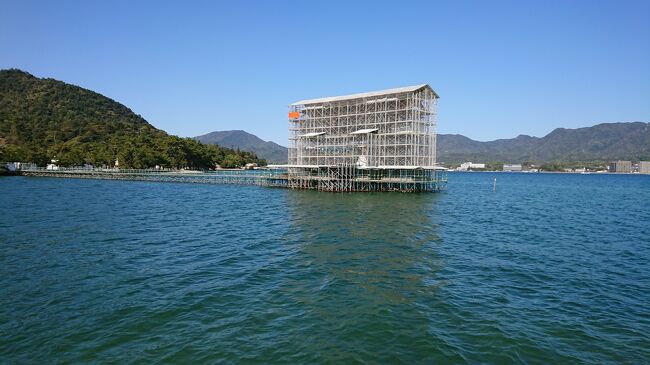 満潮時<br />厳島神社