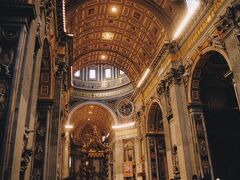 翌日自由行動でバチカン市国 サンピエトロ大聖堂へ来ました。