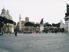 ヴェネツィア宮殿の前にあるヴェネツィア広場