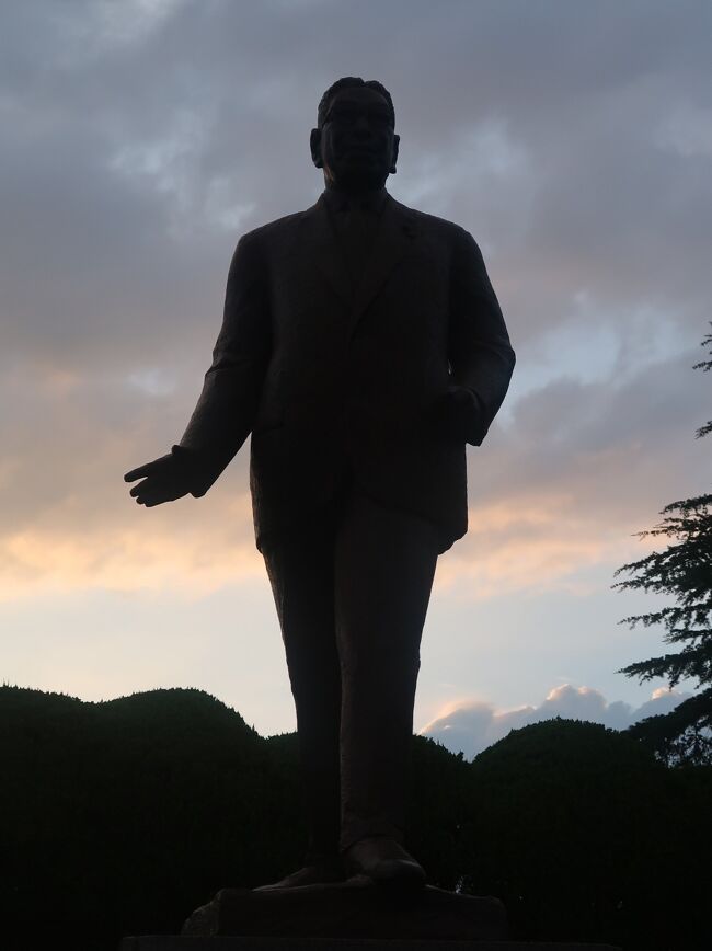 広島10　広島-5　池田勇人‐像　　　31/　　　9