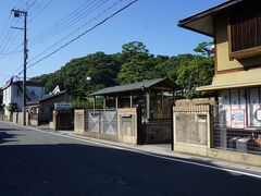 こんな住宅街にあるのが飛行神社。

SFC同期と来て以来、
もう５年もたつんだな～。
