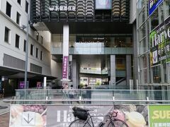 輪行の場合、ホームから地面までが遠い大阪難波よりも手前の鶴橋や大阪上本町で降りるのがよいと思います。
大阪上本町からひたすら南下するサイクリングが始まります。