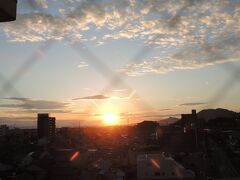 おはようございます！
東横イン出雲市駅前で迎える朝です。

今日も暑くなりそうな・・・(^^;