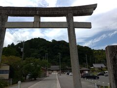 お腹も満足し・・・

佐太神社へ参りました。
鳥居の横に駐車場完備されています。