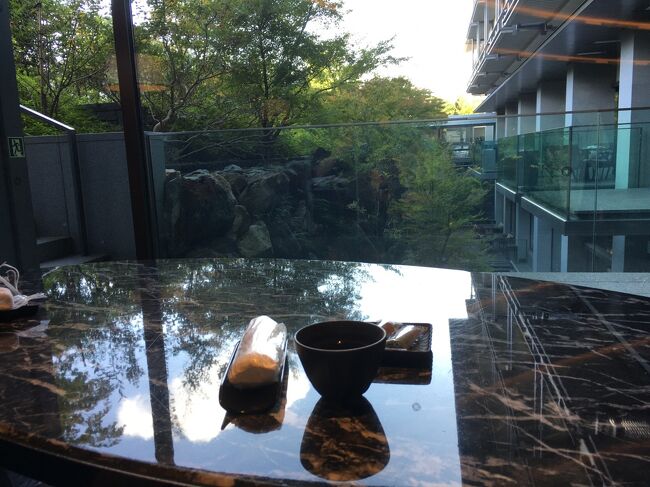 ウエルカムドリンクを頂きながらのチェックイン