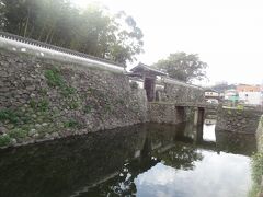 日本で一番新しい福江城。
今は内陸にある五島城ですが、築城当時は三方を海に囲まれた海城であったそうです。