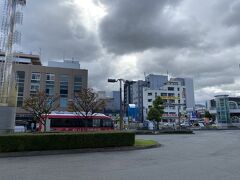 さて山形駅に着きましたがあいにくの曇り空。
そして薄着で来てしまって少々肌寒い。
取り敢えず駅ビルでトイレを済ませて今日のルートをざっくり確認します。