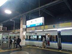 定刻の12:20に金沢駅に到着しました。
金沢に来るのって久しぶりだなあ～。