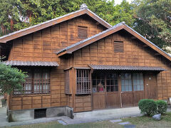 日本統治時代に製塩業に携わる人たちの宿舎が
復元されています。