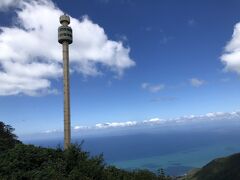 山頂から見えるパノラマタワー。
回転しながら上っていくので、360度の景色が楽しめます。