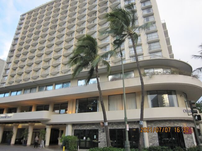 また<br />Hawaiian Aroma Caffe Ohana East<br />日本語メニューもあるでよ<br />余談ですがあの有吉さんたちも来たそうです。<br />そういえば見てたのかな？