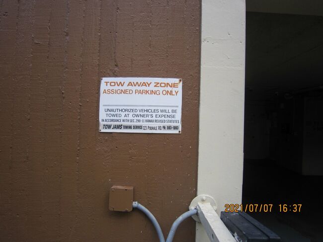 ASSIGNED PARKING ONLY<br />割り当てられた駐車場のみ <br /><br />私たちですが、一泊借りました。