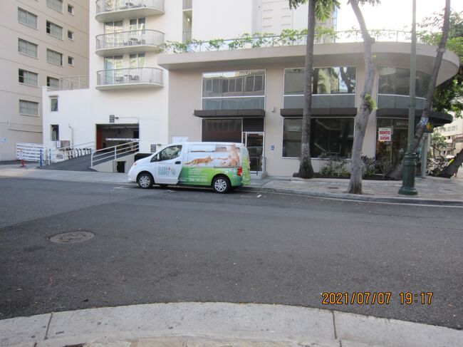 ホロホロ カフェ &amp; マーケットです。<br />行ってみましたが<br />イマイチ<br /><br />ヒルトン ガーデン イン ワイキキ ビーチの一階に