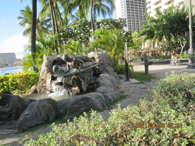 パブリックアート”マクア アンド キラ”