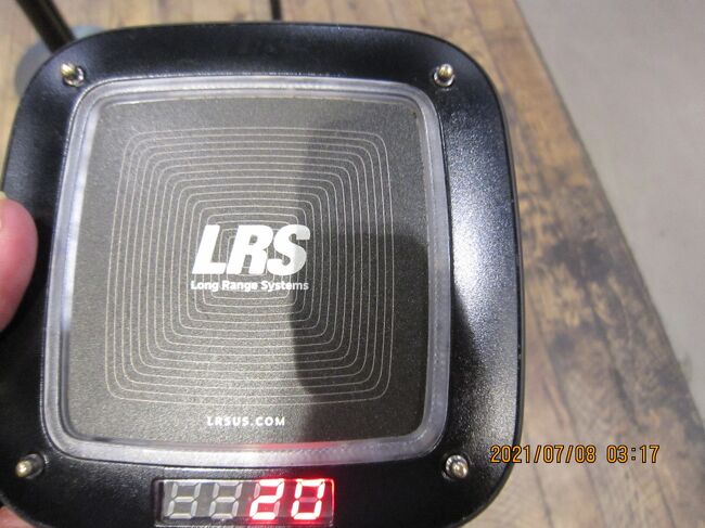 LRS<br />Long Range Systems<br />コールベルシステム？<br />1993年に設立されたロングレンジシステムズ(LRS)は、クラウド対応メッセージング、モニタリング、屋内測位サービスとソリューションを世界中の80,000以上の顧客の場所に提供しています。ホスピタリティ、医療、小売、製造市場でクライアントにサービスを提供しています。テキサス州リチャードソンに拠点を置くLRSは、ゲストエクスペリエンスの向上、スタッフのエンゲージメントの向上、資産の監視を通じて、有効性と収益性を向上させるためのツールを提供するために設計された30以上の市場をリードする製品に20の特許を所有しています。<br /><br />そうです。ハンバーガーの出来を待ちます。