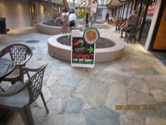 ハングリー？<br />開いてまっせ<br />