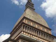 国立映画博物館　Museo nazionale Cinema Mole Antonelliana
アントネッリアーナの塔はすごく目立ちます。
建物内部は博物館。