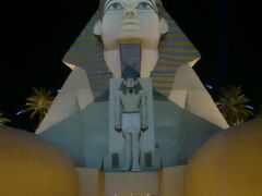 近くにあったルクソールに行ってみました。

次はサンタモニカです↓
https://4travel.jp/travelogue/11606370