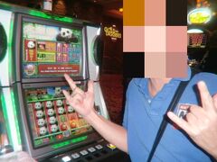 あまりやらないギャンブルですが、駐車場に戻る前にちょこっとやったら・・・！