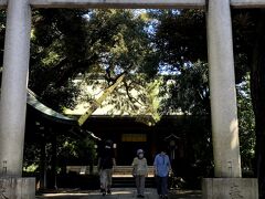 大井三つ又から池上通りを歩いていくと、左手に鹿嶋神社があらわれる。
平安朝の時代に、鹿島神宮から分霊を勧進したことに始まるという歴史がある。
