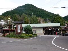 美濃市駅で下車します。