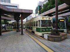 広島駅です。
市電が3編成それぞれ違うタイプだったので撮りました。

