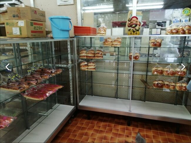 焼き立てパンたち。