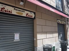 ブランチを求め、ミラノに行ったら絶対行くべしというパンツェロッティ(揚げピッツァ)の有名店　ルイーニに出かけてみたらまさかのバカンス休業中