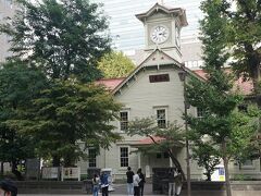 ●札幌時計台＠すすきの界隈

続いてやってきたのは、時計台です。
これは、札幌観光では、絶対に外せない名所です。