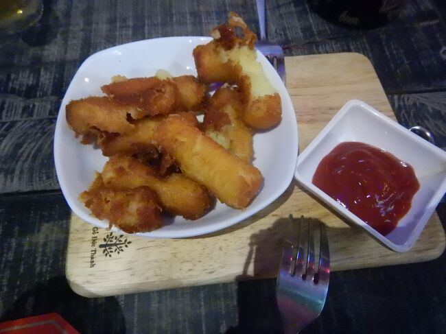 　THE HAT BARでのつまみ。