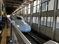 広島駅から　新幹線～！
9:50発　さくら542