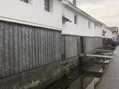 倉吉の情景。。。。

玉川沿いの白壁土蔵群の景色、いつ見ても良いですね。
この景色は代り映えしないのが良いのだと思います。