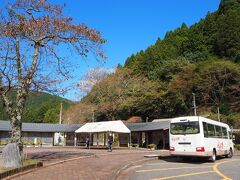 次のシャトルバスで樽見駅へと帰ってきました。